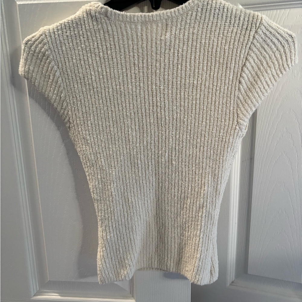 H&M Off-White Textured Knit Top - Picture 2 of 4